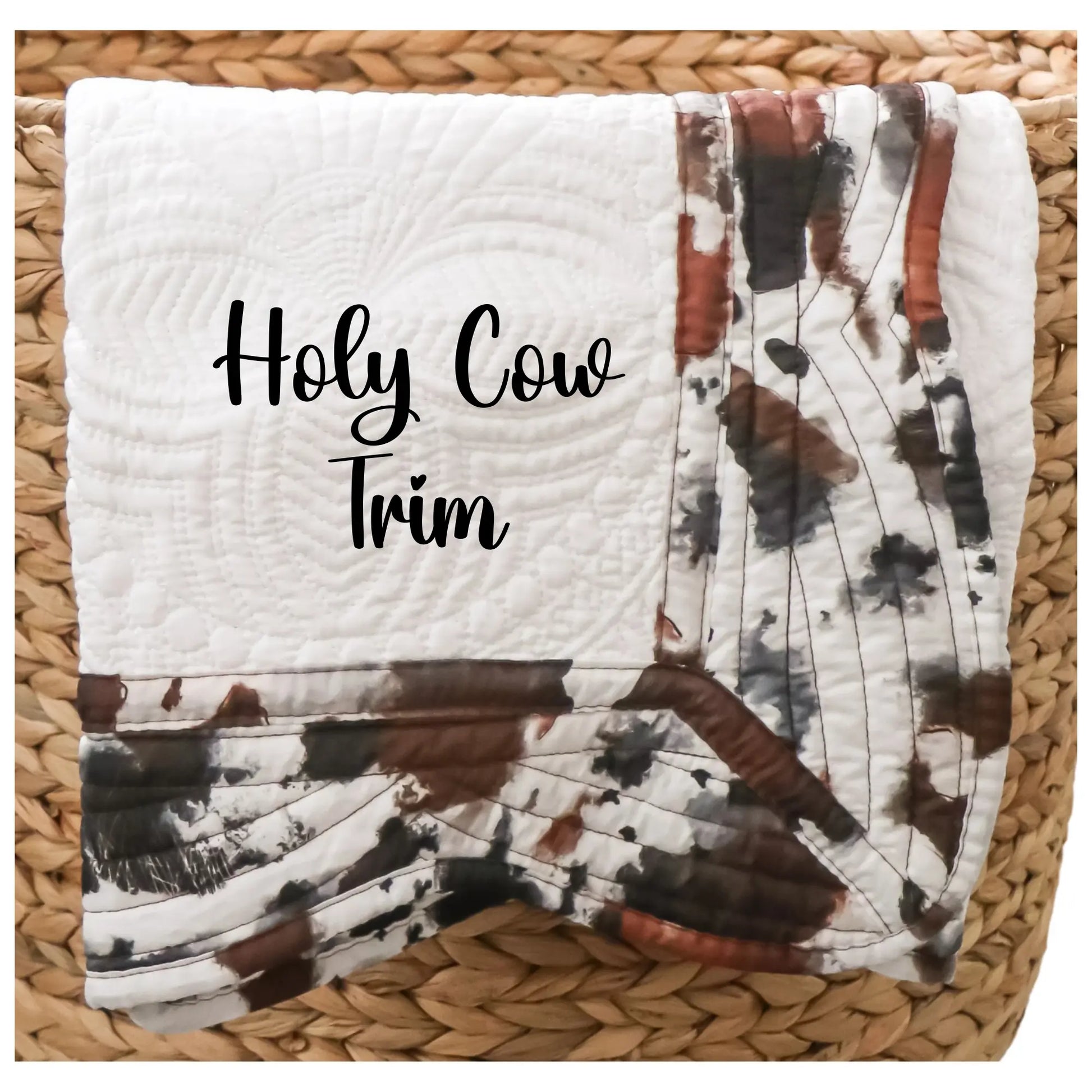 White Heirloom Quilt With Decorative Patterned Trim pinkpoodledesignz