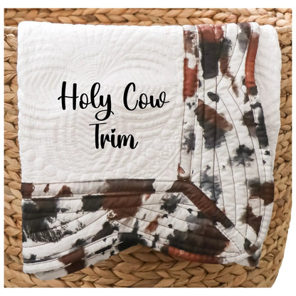 White Heirloom Quilt With Decorative Patterned Trim pinkpoodledesignz