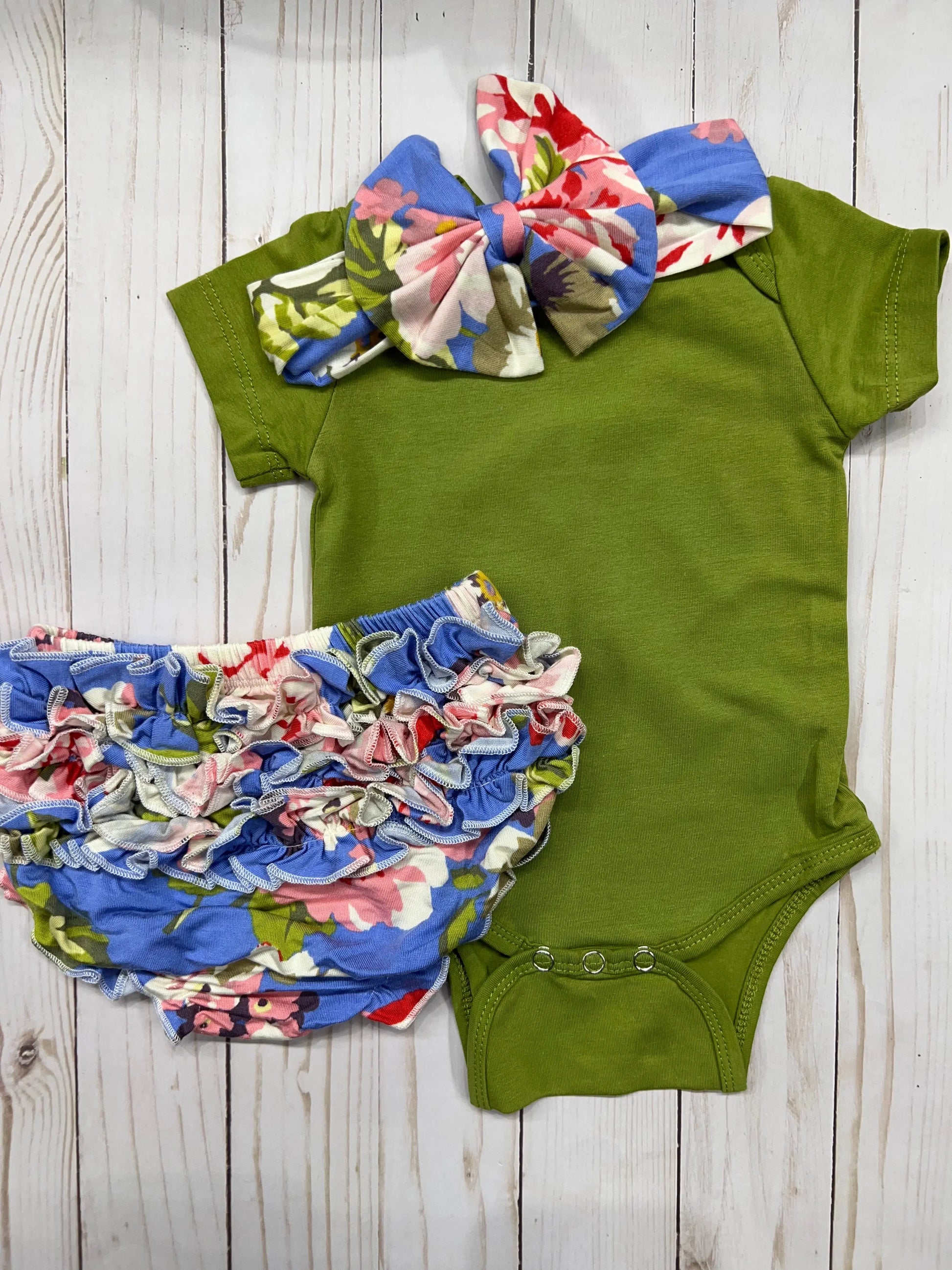 Monogrammed Infant Floral Ruffle Three Piece Set Pepper & Oliver